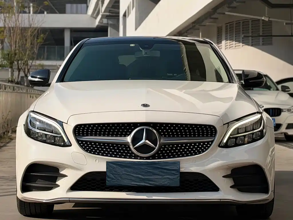 Mercedes-Benz C-Class — миниатюра 2