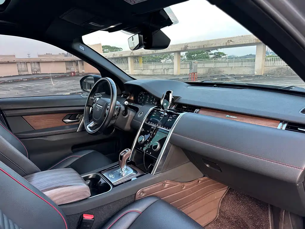 Land Rover Discovery Sport — миниатюра 11