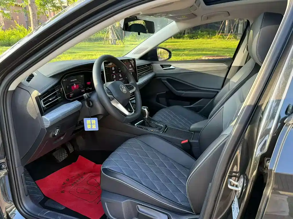 Volkswagen Sagitar — миниатюра 7