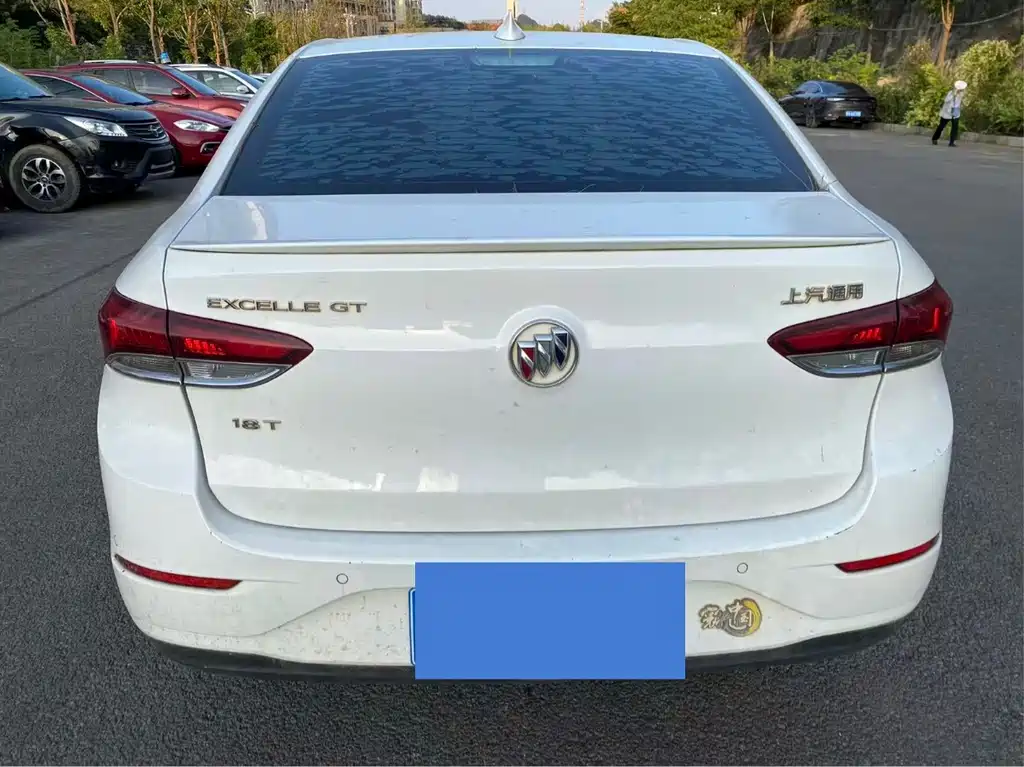 Buick Excelle — миниатюра 10