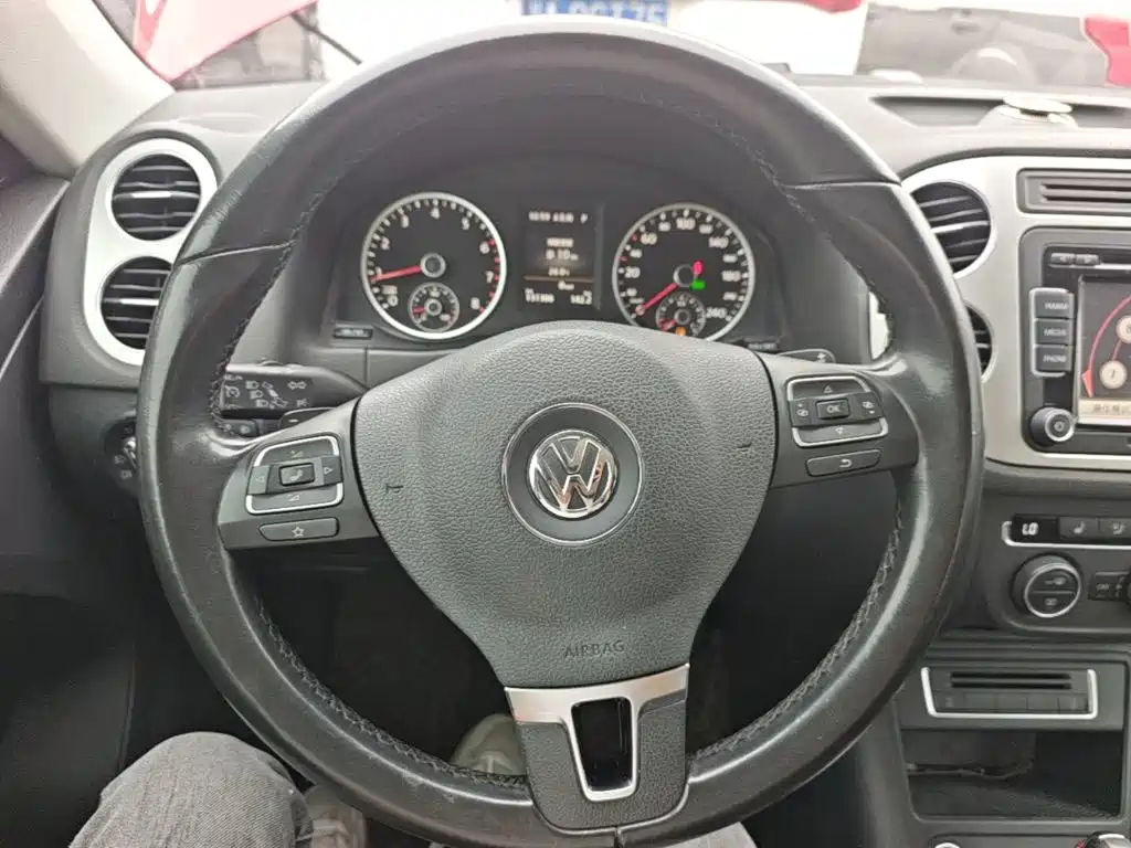 Volkswagen Tiguan — миниатюра 11