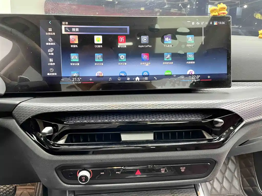 BMW 3 Series — миниатюра 17