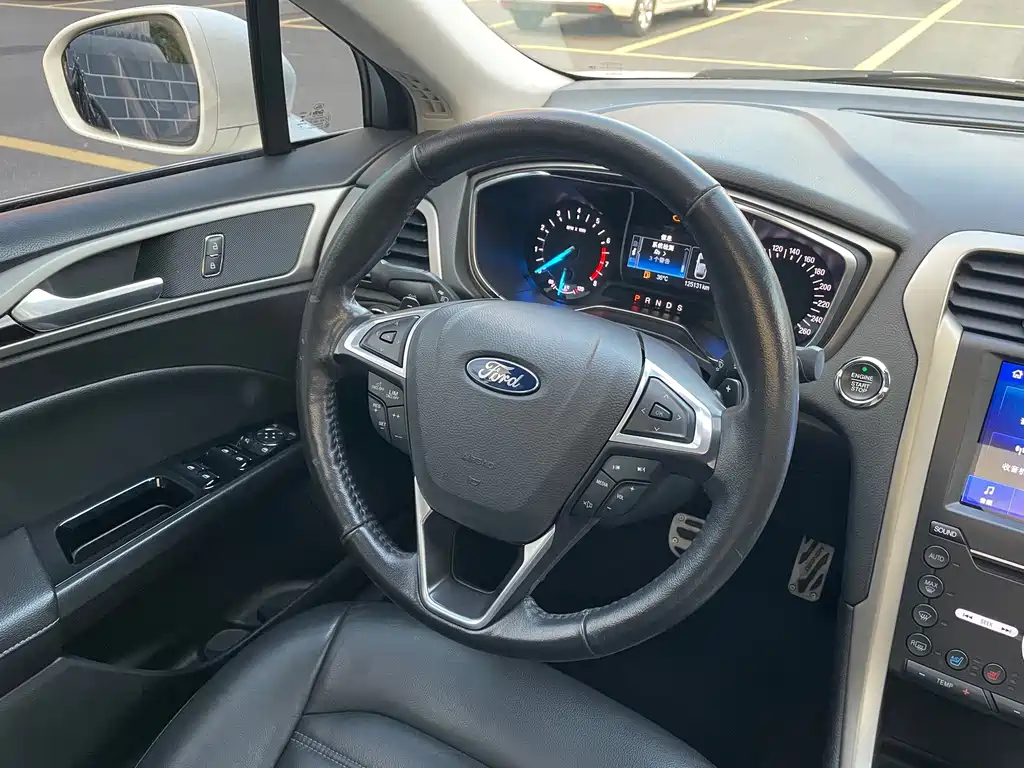 Ford Mondeo — миниатюра 16