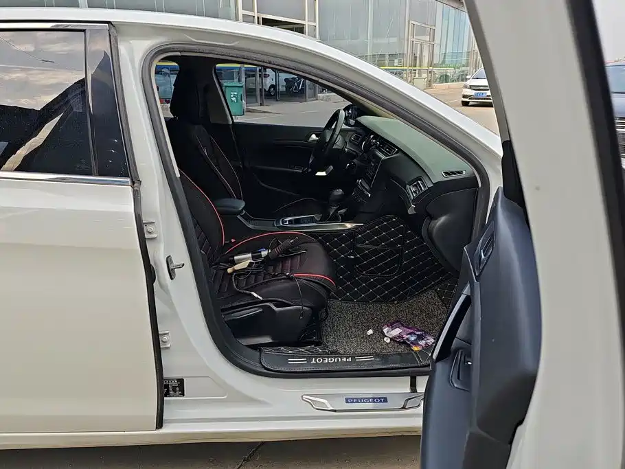 Peugeot 408 — миниатюра 8