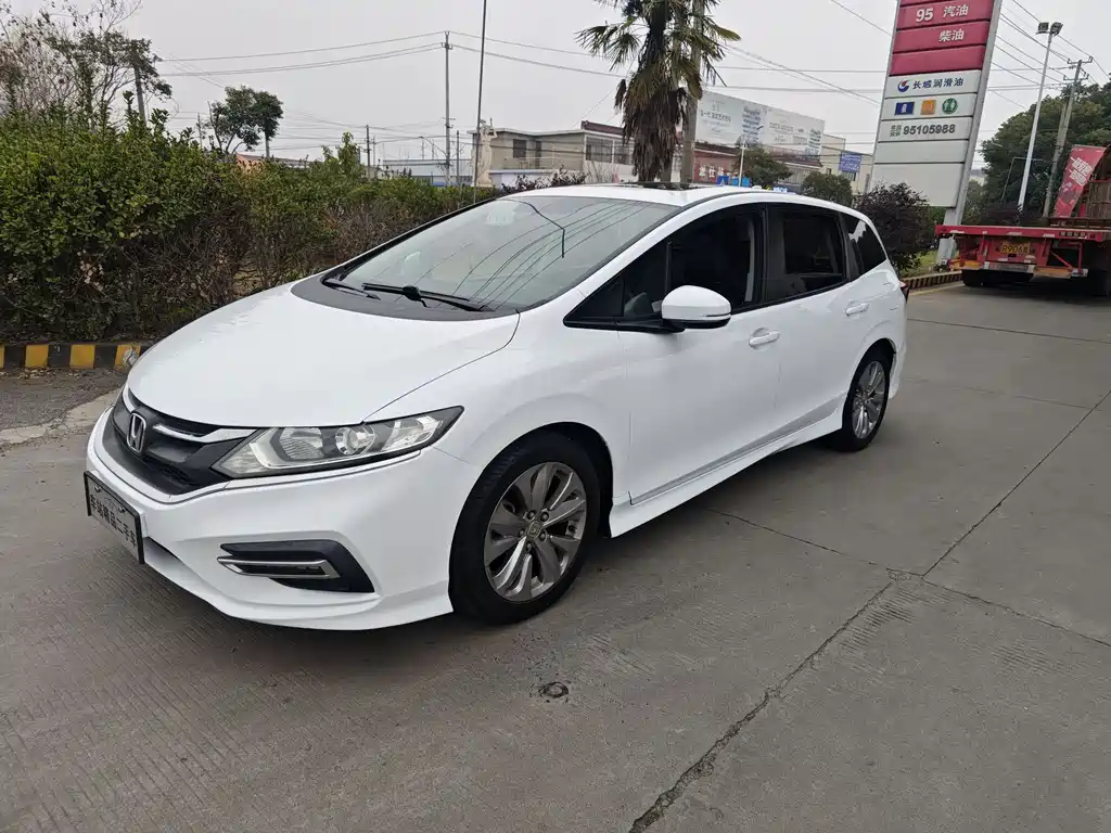 Honda Jade 2018
