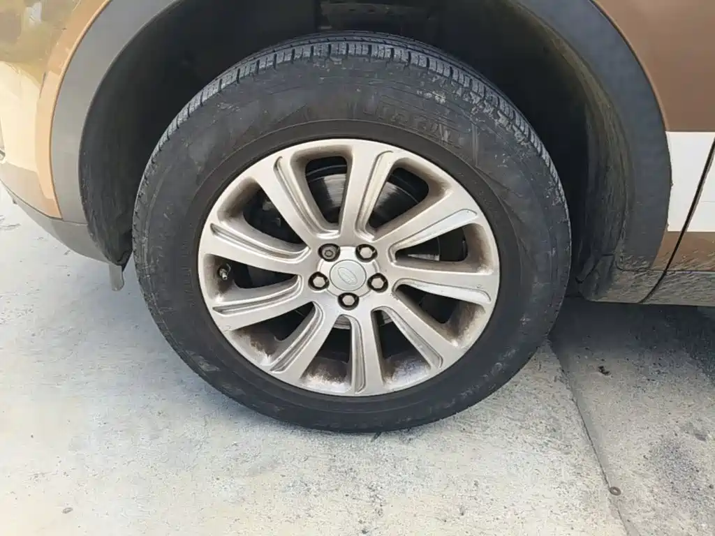Land Rover Discovery Sport — миниатюра 23