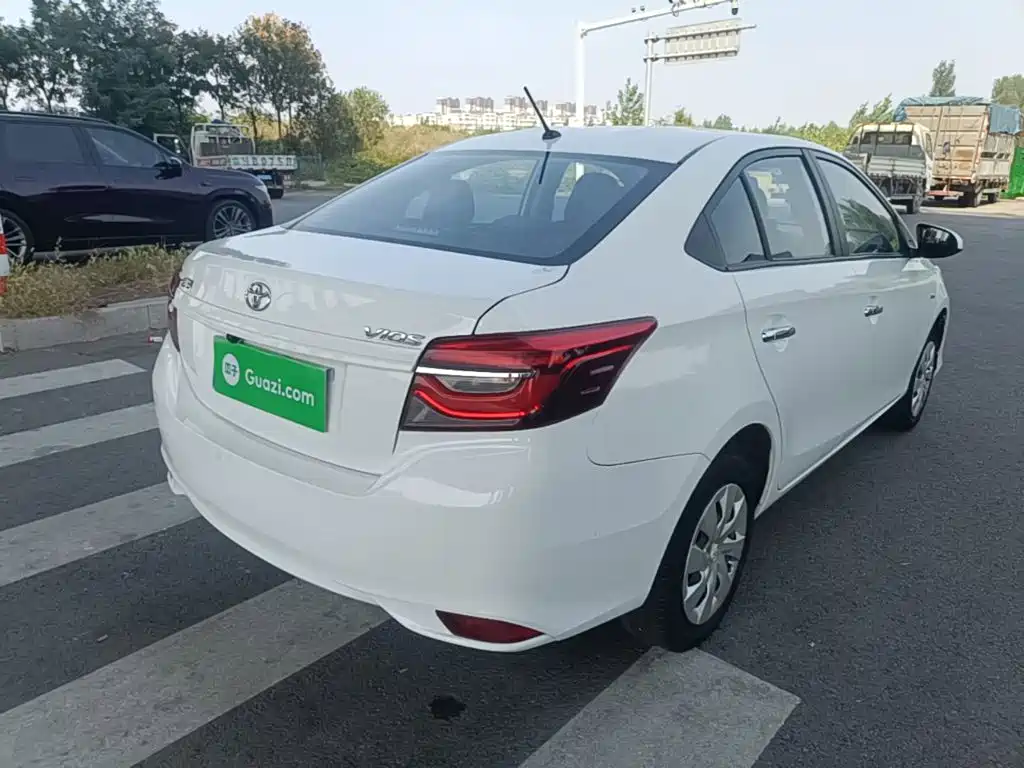Toyota Vios — миниатюра 7