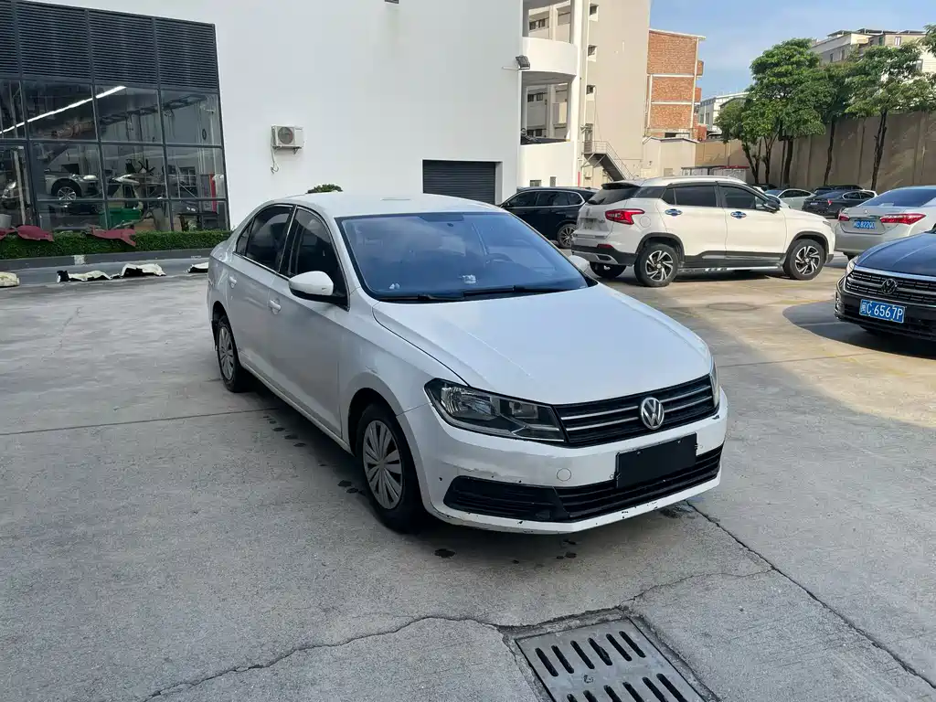 Volkswagen Santana — миниатюра 3