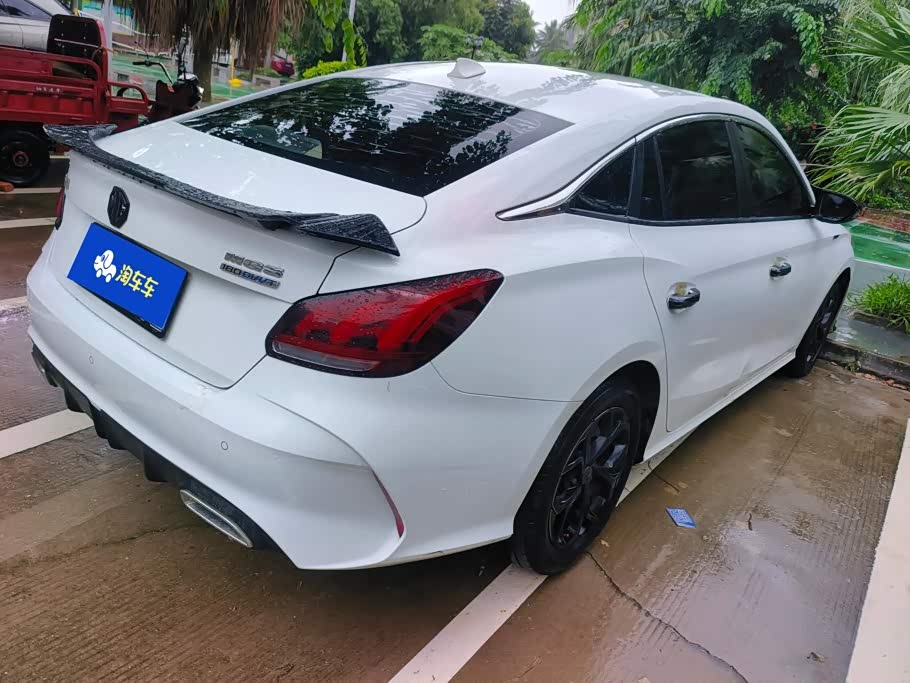 MG MG5 1.5 л 2023 г. Белый, пробег 47000 км