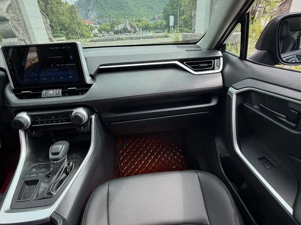 Toyota Wildlander — миниатюра 11