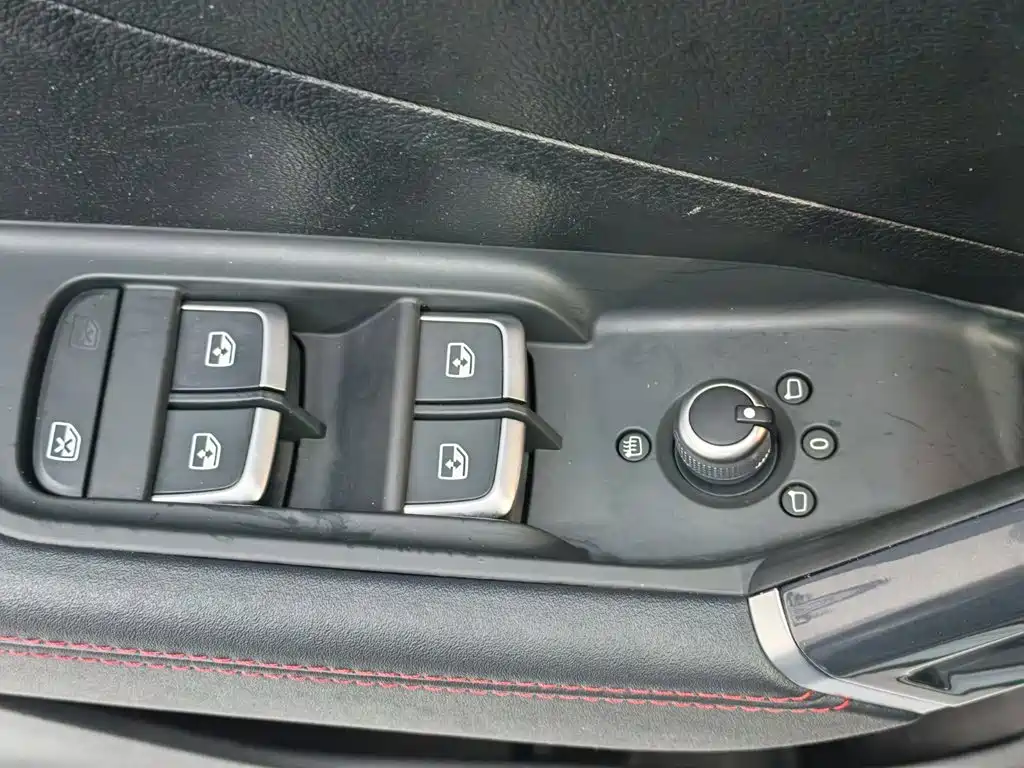 Audi Q2L — миниатюра 18