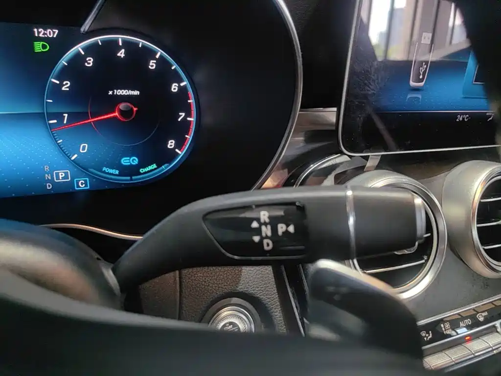 Mercedes-Benz C-Class (Import) — миниатюра 14