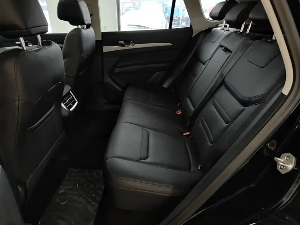 Ford Equator Sport — миниатюра 17