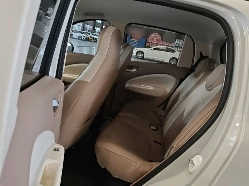Wuling MINIEV — миниатюра 17