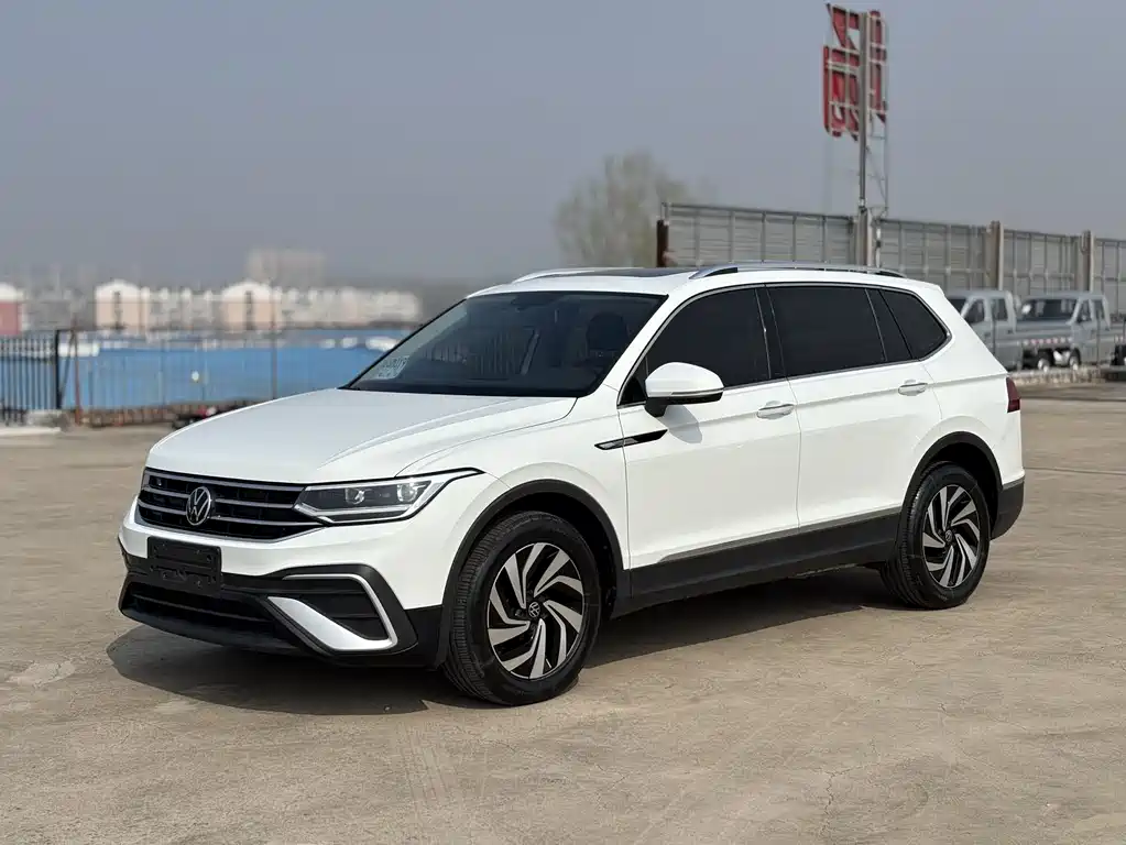 Volkswagen Tiguan L 2023