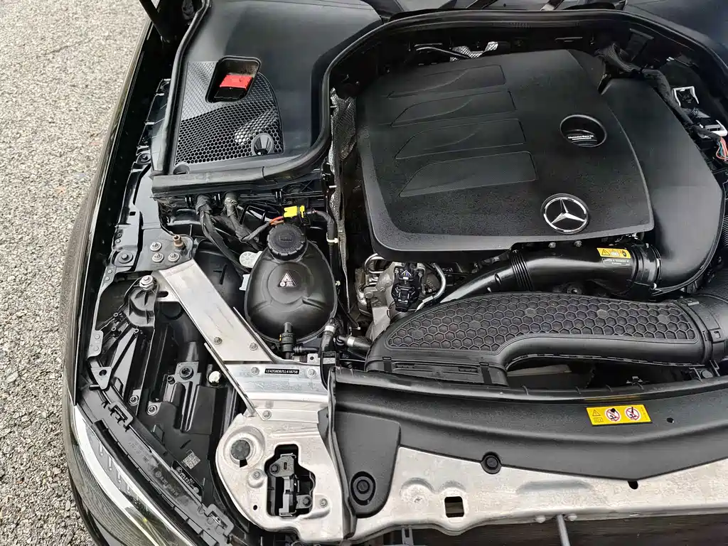 Mercedes-Benz E-Class — миниатюра 15