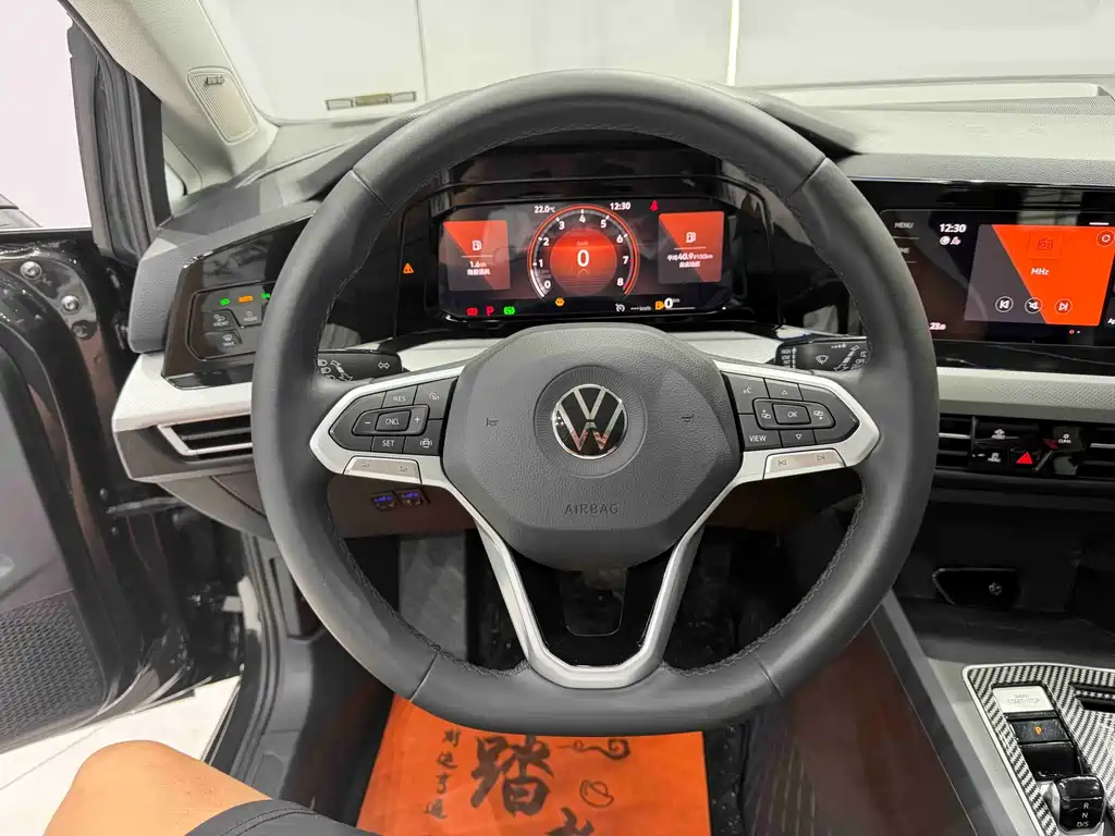 Volkswagen Golf 2023 280TSI DSG Pro