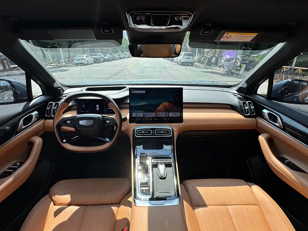 Geely Boyue L — миниатюра 16