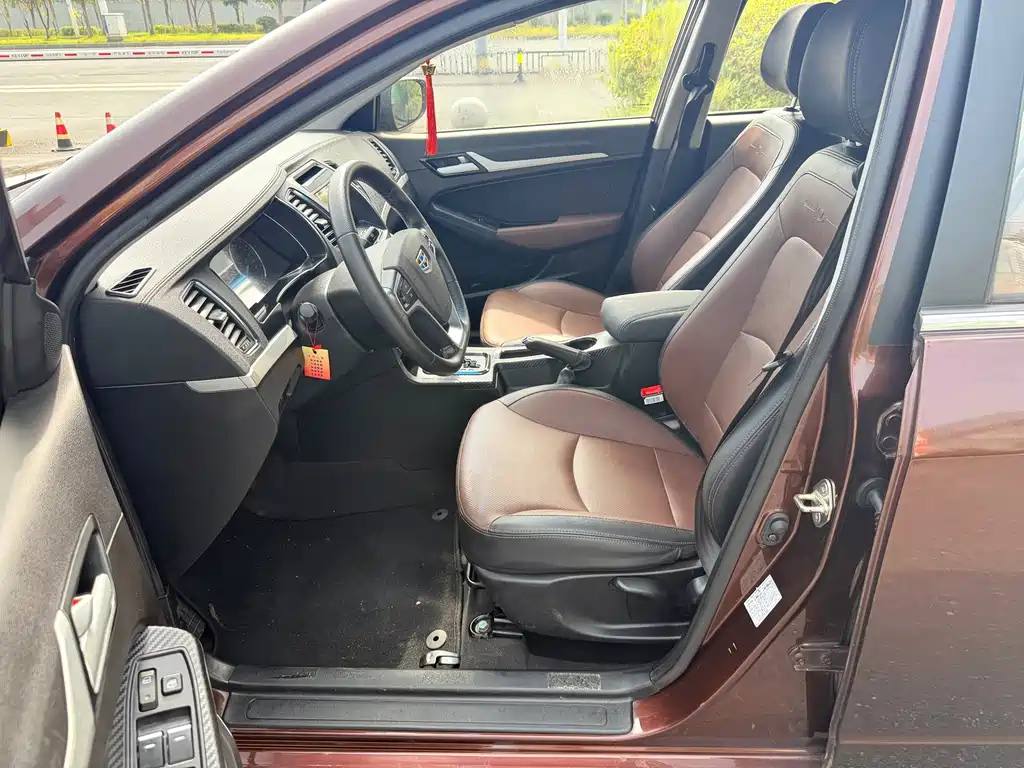 Geely Vision — миниатюра 11