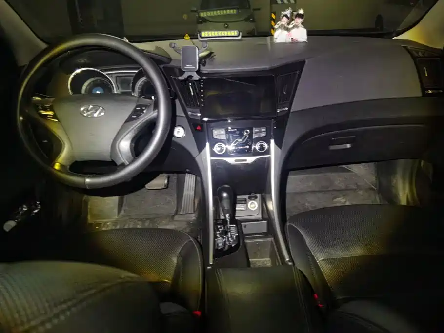 Hyundai Sonata — миниатюра 12
