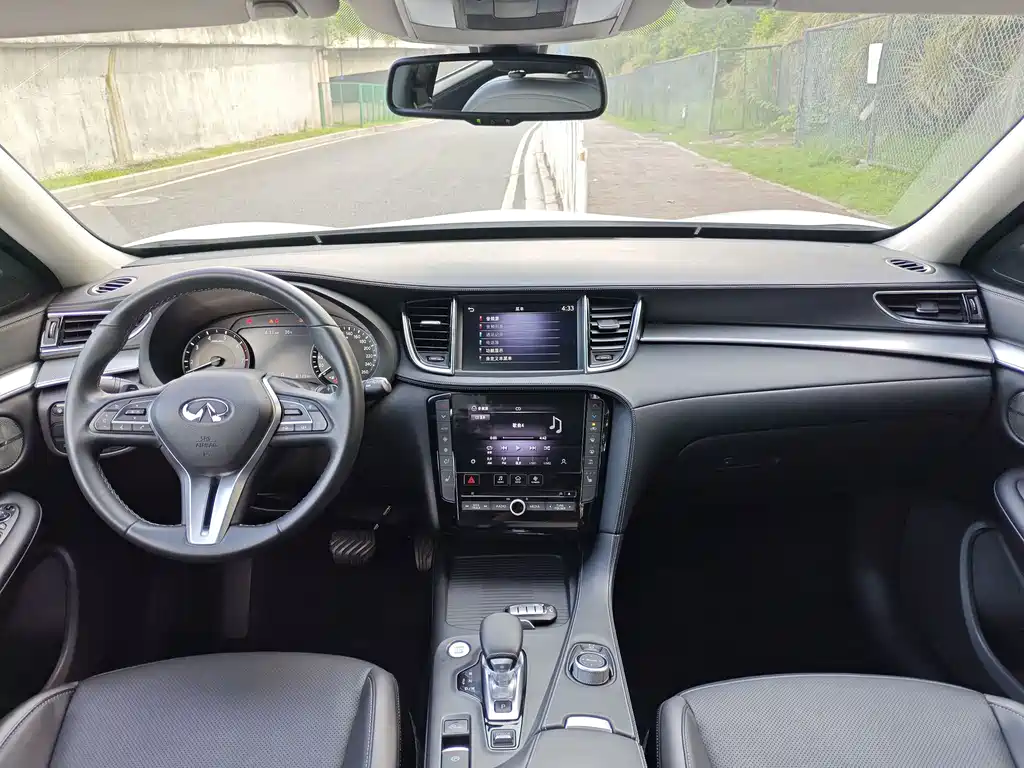 Infiniti QX50 — миниатюра 10