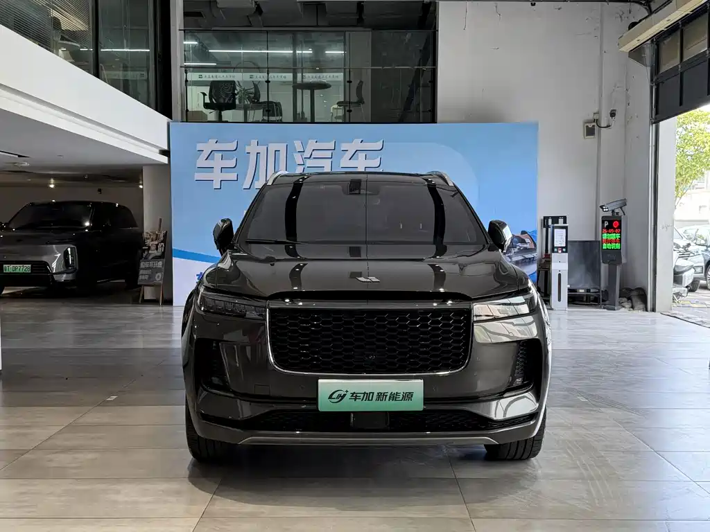 Li Auto Li ONE — миниатюра 2