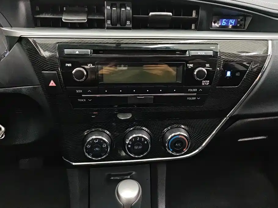 Toyota Corolla — миниатюра 13