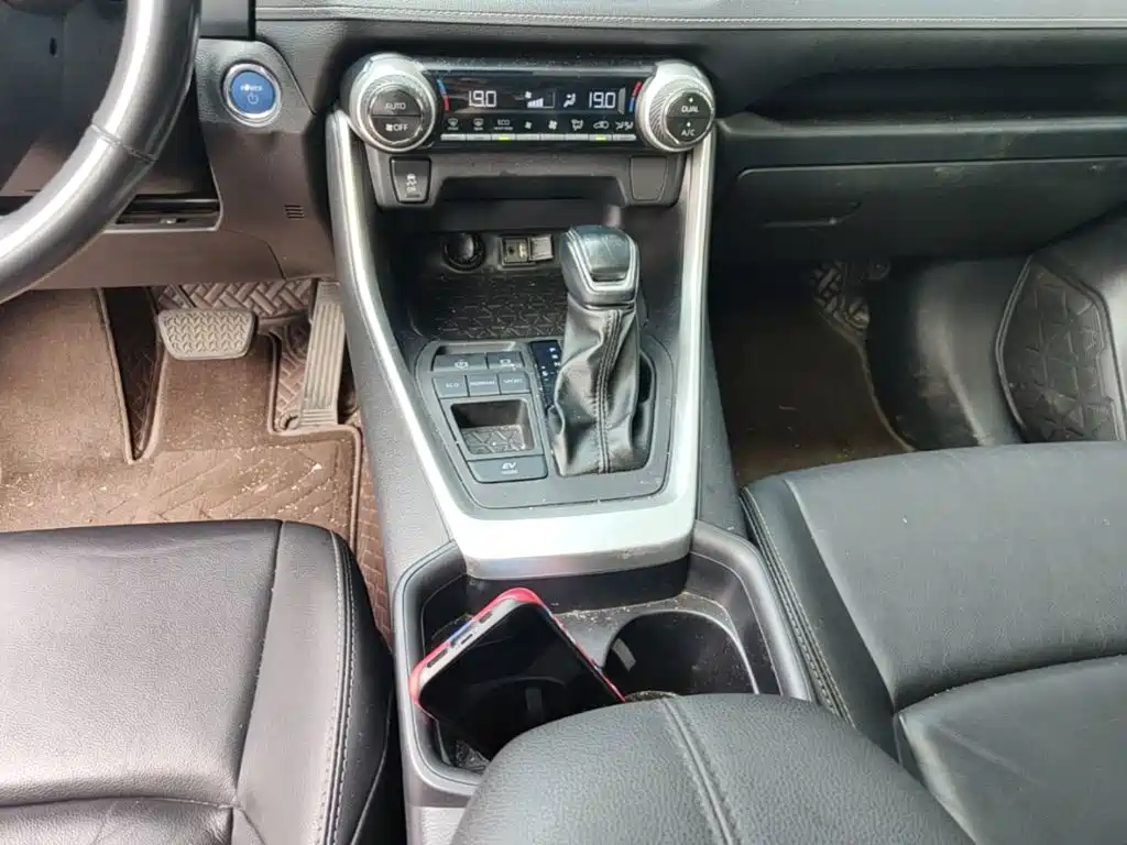 Toyota Wildlander — миниатюра 14