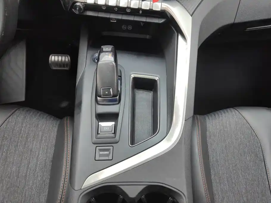 Peugeot 4008 — миниатюра 16