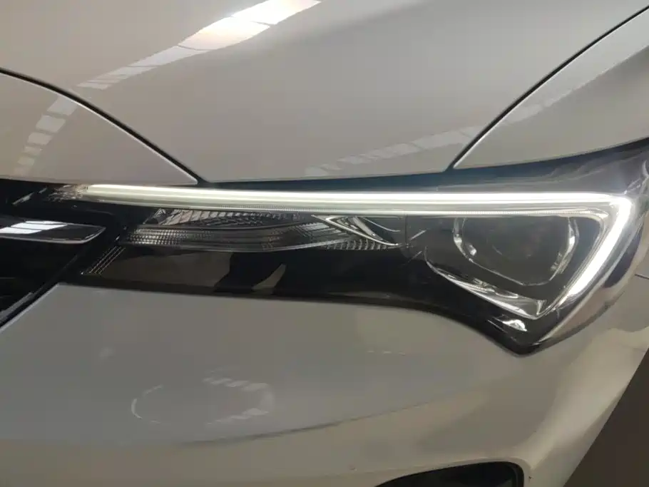 Buick Verano — миниатюра 5