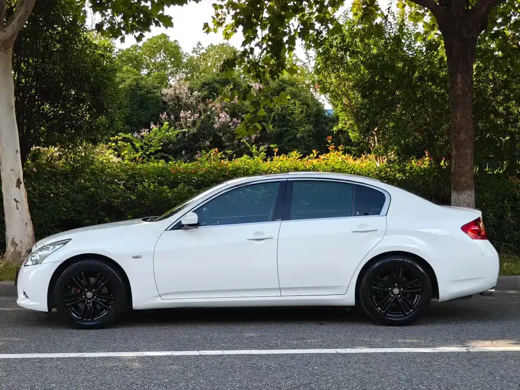 Infiniti G — миниатюра 2