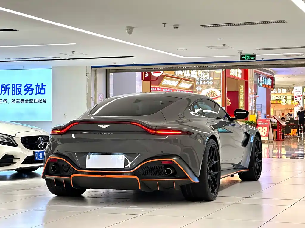 Aston Martin V8 Vantage — миниатюра 8