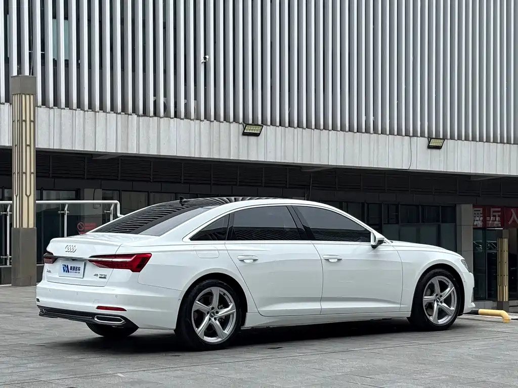 Audi A6L — миниатюра 5