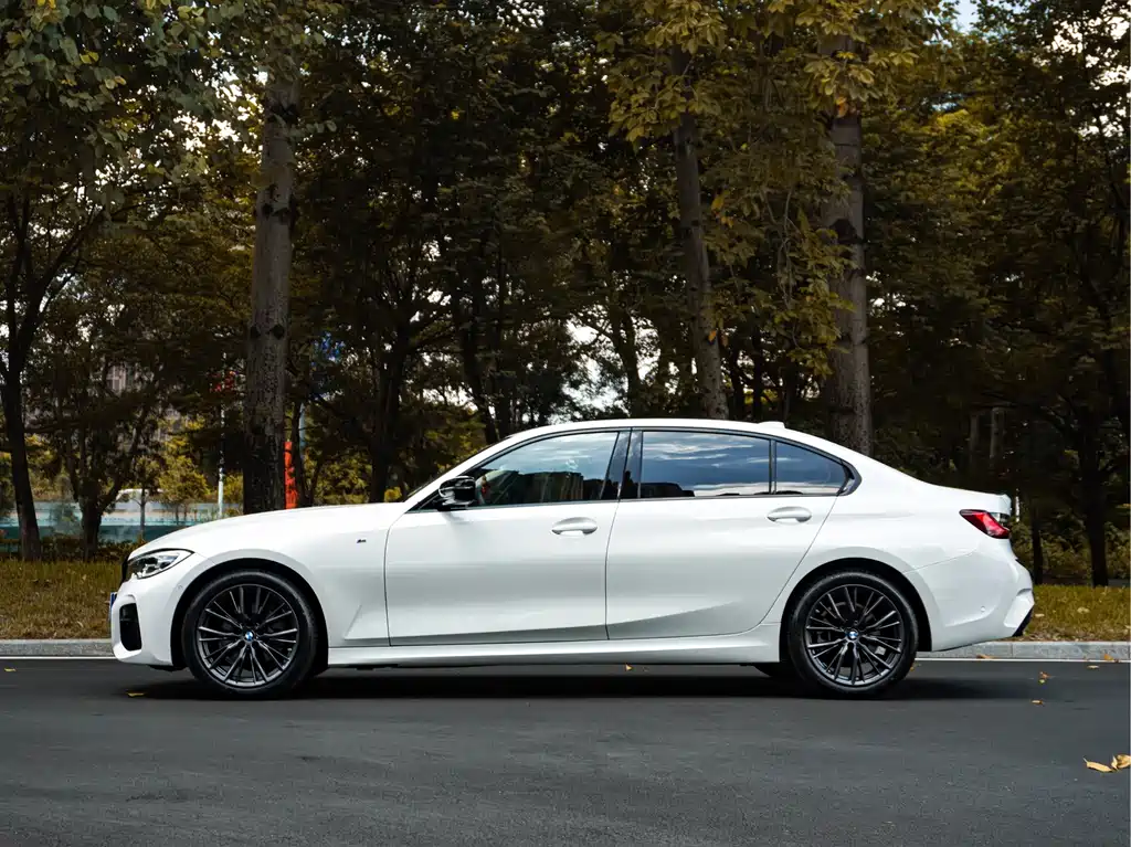 BMW 3 Series — миниатюра 4