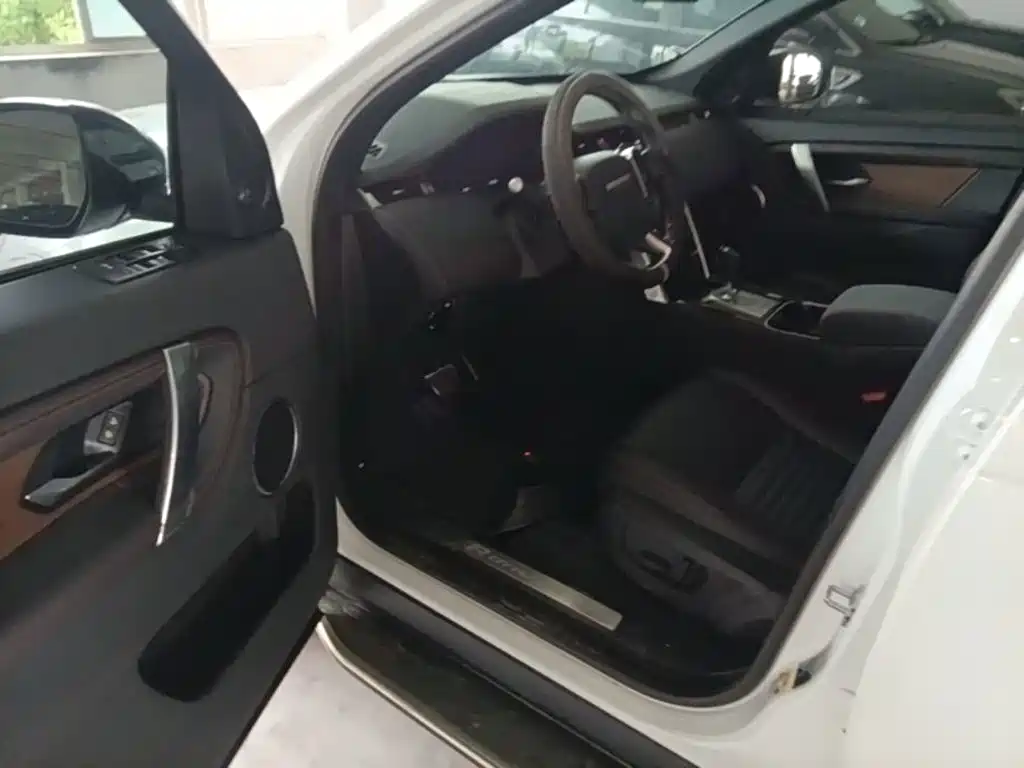 Land Rover Discovery Sport — миниатюра 16