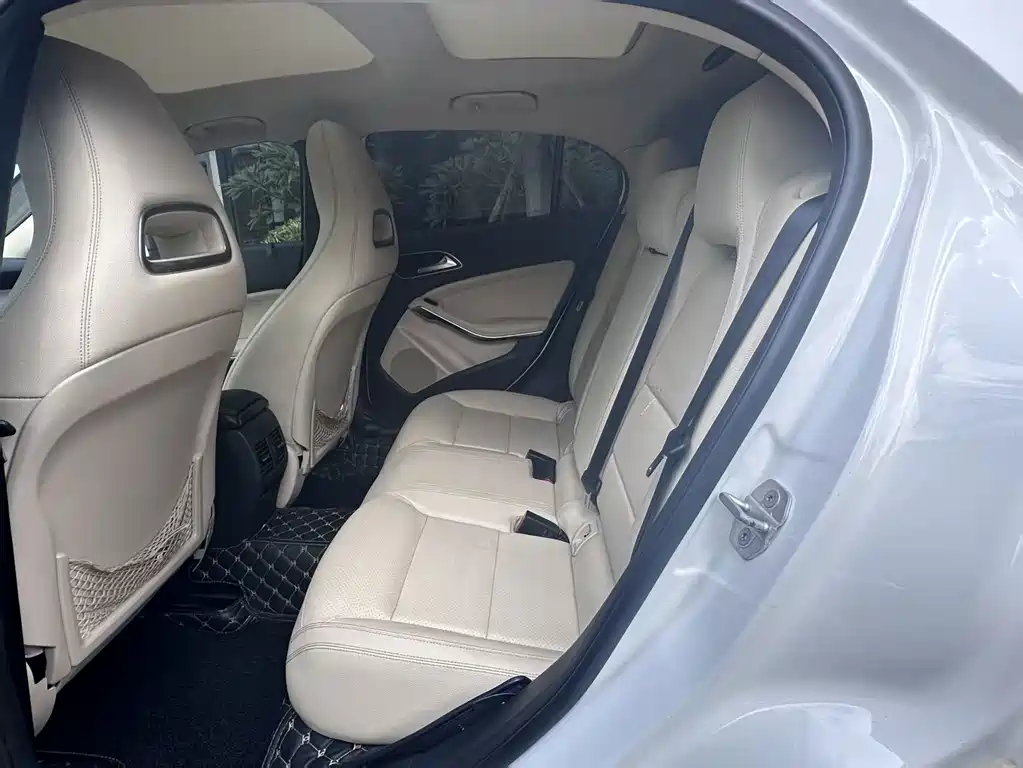 Mercedes-Benz GLA — миниатюра 5