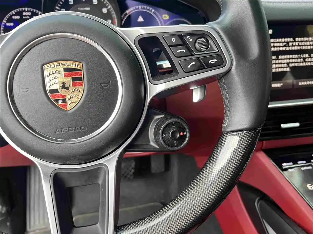 Porsche Cayenne Hybrid — миниатюра 5