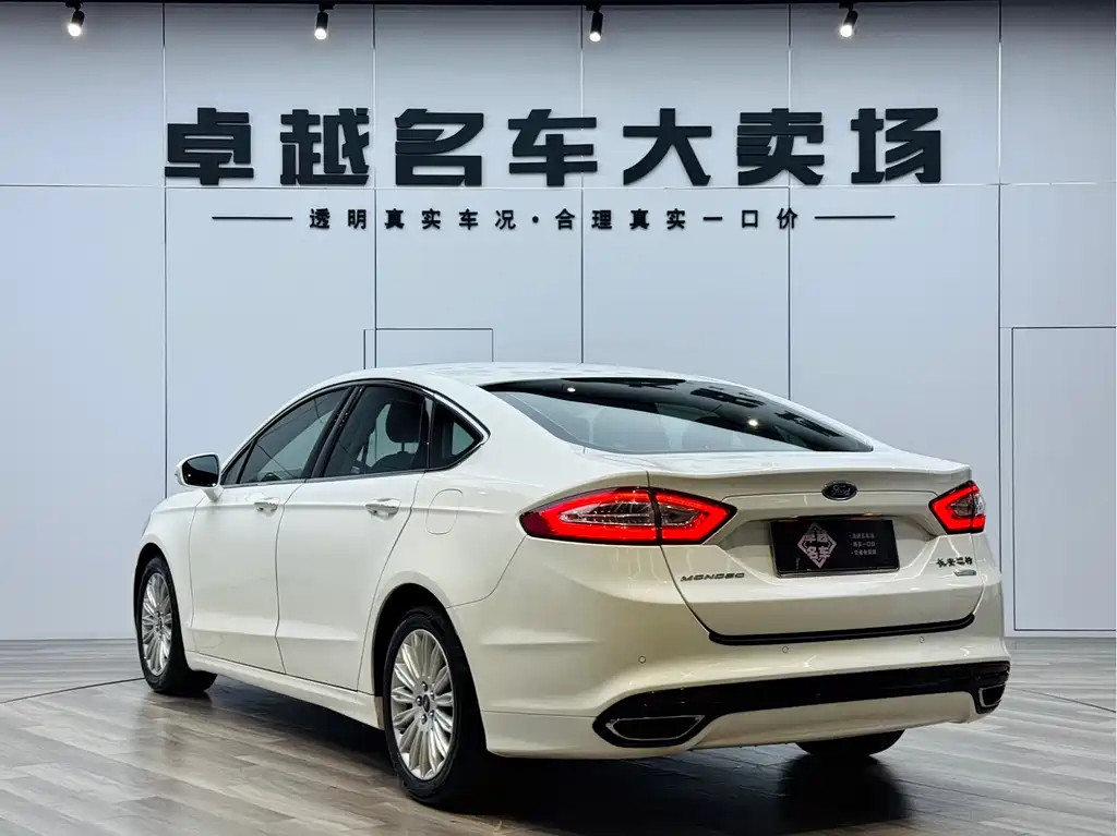 Ford Mondeo 2013 2.0L GTDi200 Fashion