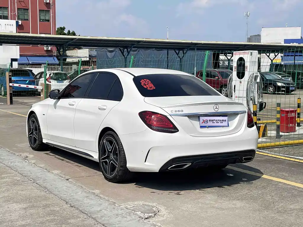 Mercedes-Benz C-Class — миниатюра 5