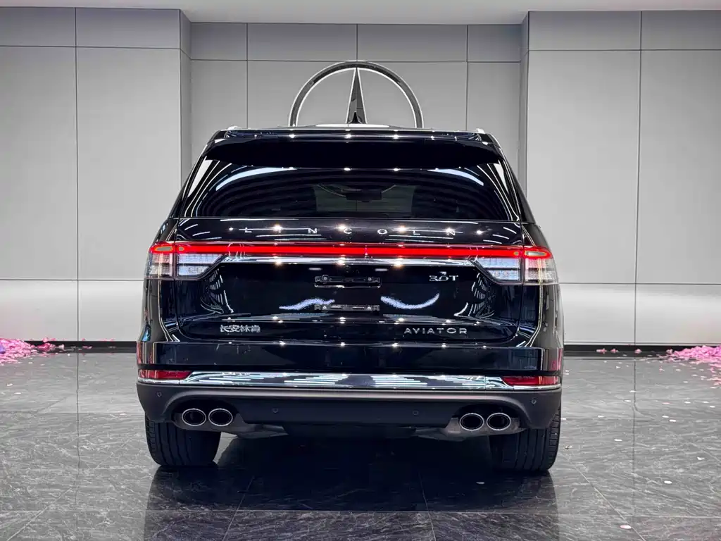 Lincoln Aviator — миниатюра 8