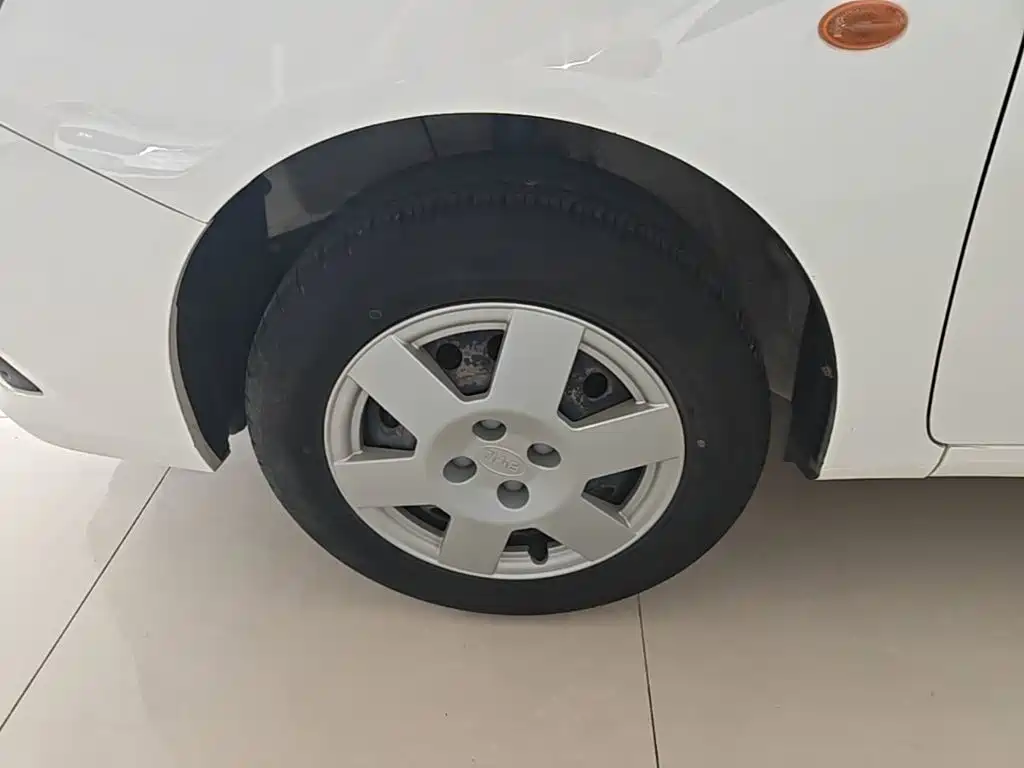 BYD F3 — миниатюра 23