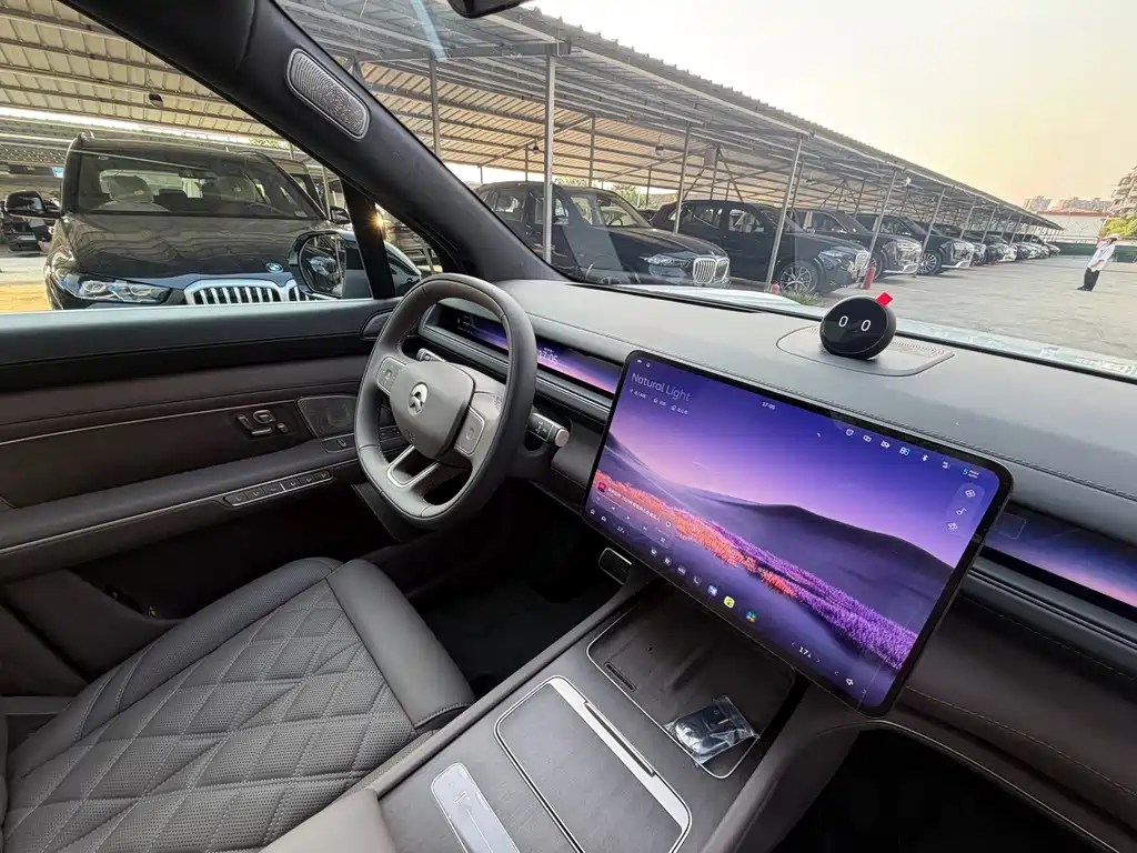 NIO ES8 — миниатюра 20