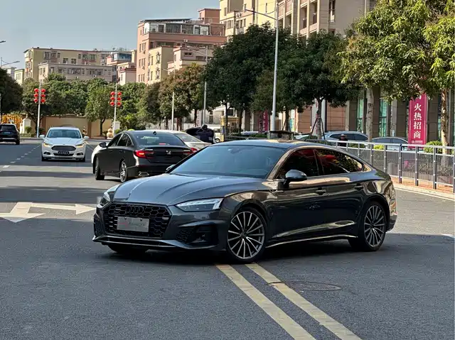 AUDI A5