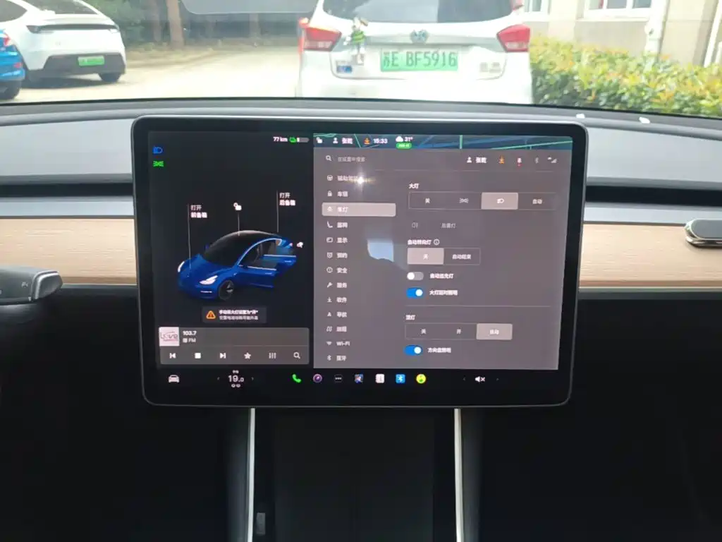 Tesla Model 3 — миниатюра 13