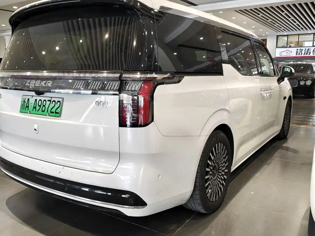 ZEEKR EXTREME KRYPTON 009