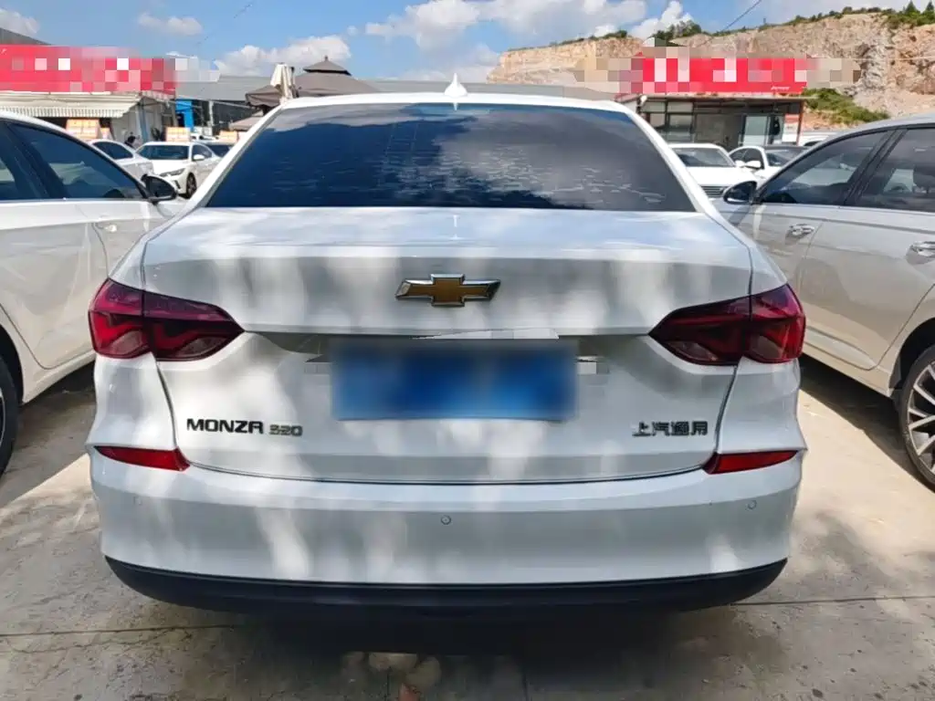 Chevrolet Monza — миниатюра 6