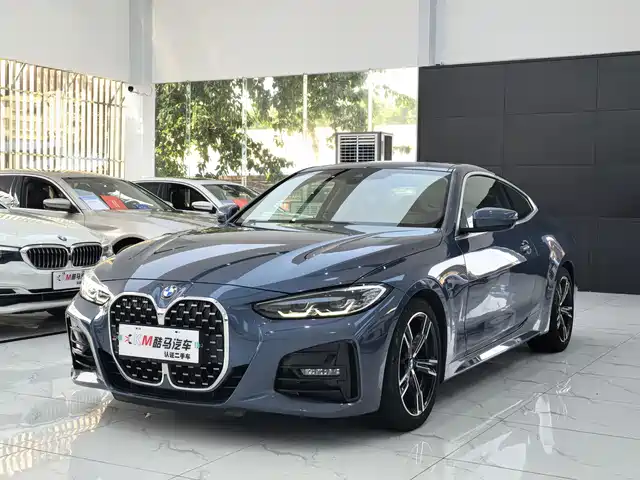 BMW 4 SERIES