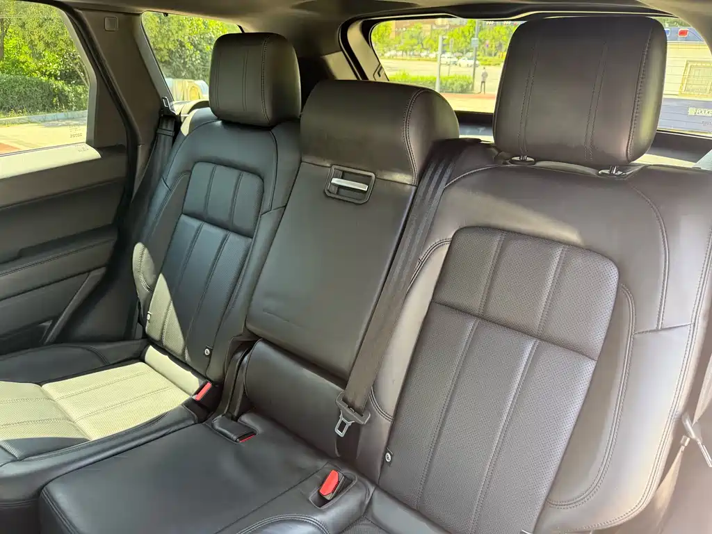 Land Rover Sport PHEV — миниатюра 19