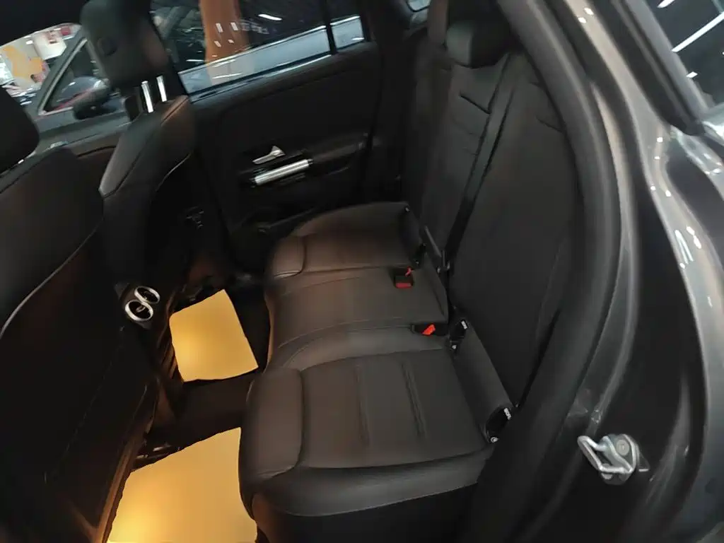 Mercedes-Benz EQA — миниатюра 17