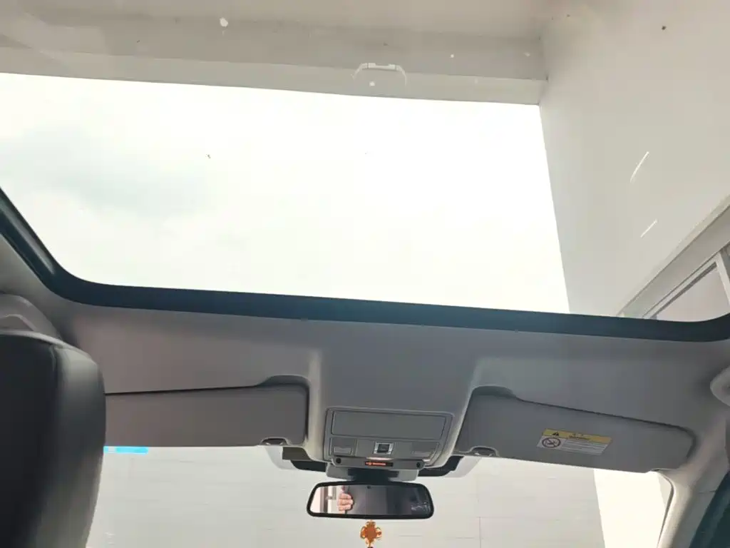 Land Rover Discovery Sport — миниатюра 18